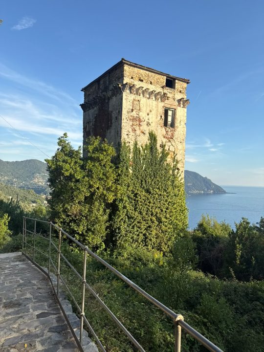 La Torre dei Saraceni sopra il mare